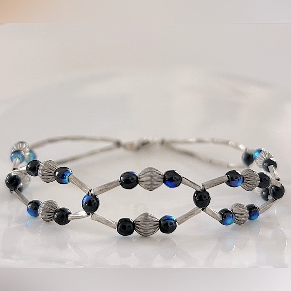 Silver & Blue Beaded Geometric Bracelet - Picture 8 of 8